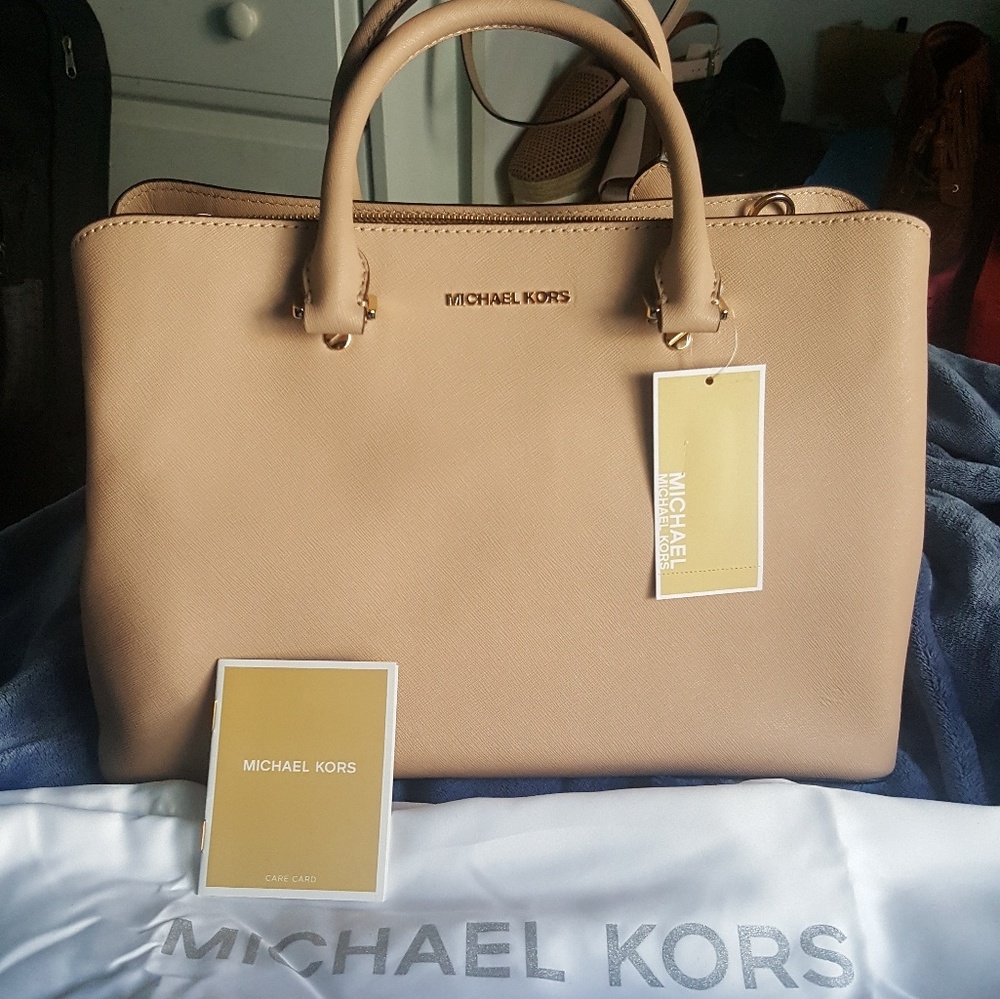 Michael Kors Large Savannah Satchel Oyster Purse - Picture 2 of 5